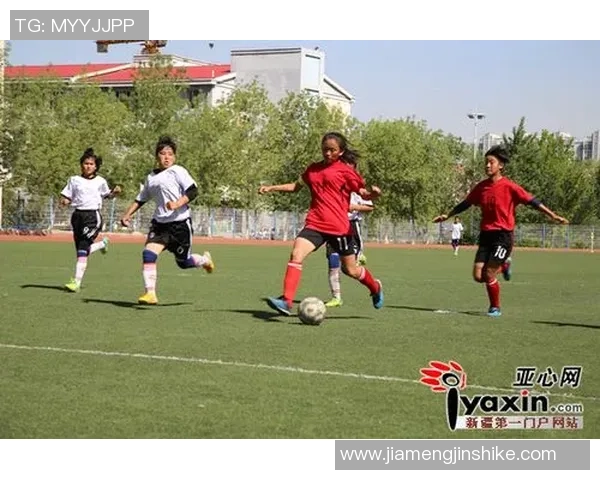 年轮球星足球热潮持续升温引领青少年运动风尚与健康成长