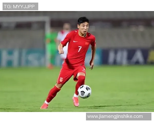 足球明星武磊女友身份揭秘与两人甜蜜恋情背后的故事