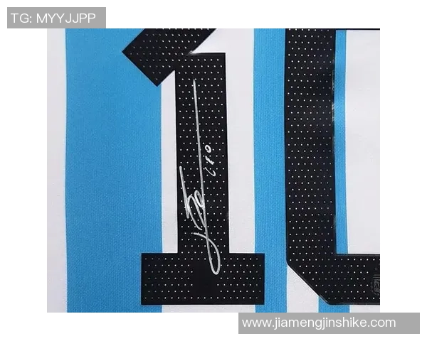 足球明星签名艺术探秘 如何识别不同球员个性化的独特标志