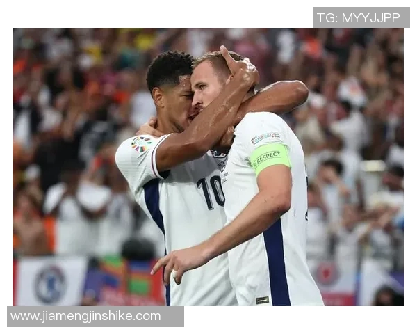 足球星伊成长历程与辉煌时刻全面解读展现奋斗精神与无限潜能