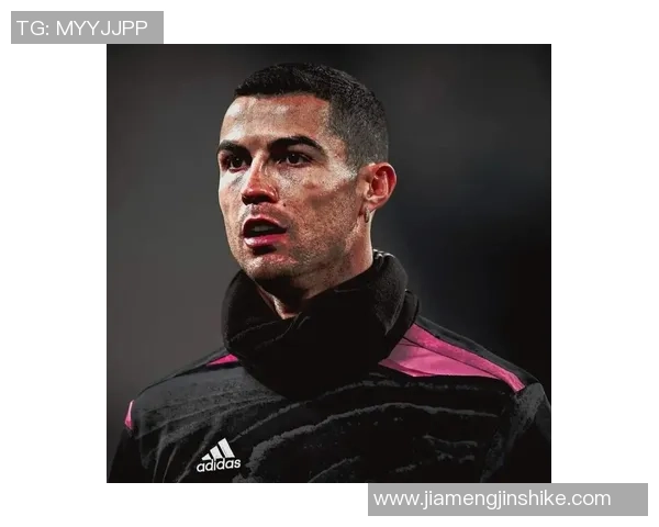 高清球星足球男头像图片精选展现激情与活力，尽显运动魅力与风采